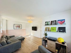 Photo 16- click for photo gallery